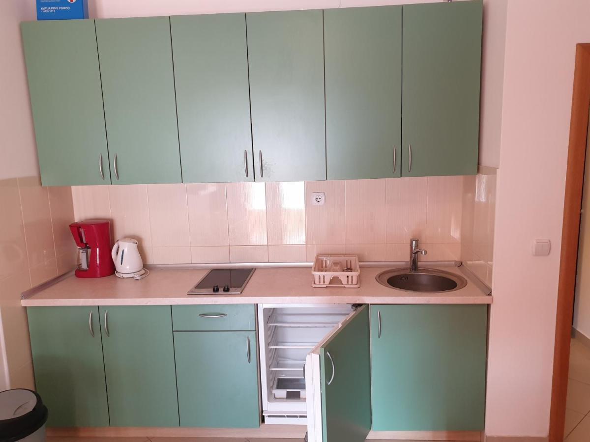 Apartments Knezovic Gradac  Zewnętrze zdjęcie