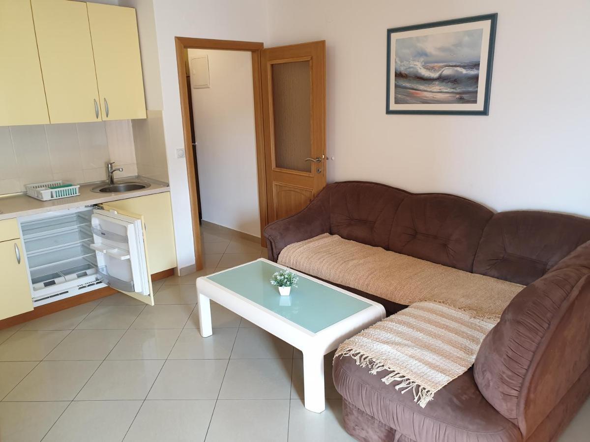 Apartments Knezovic Gradac  Zewnętrze zdjęcie