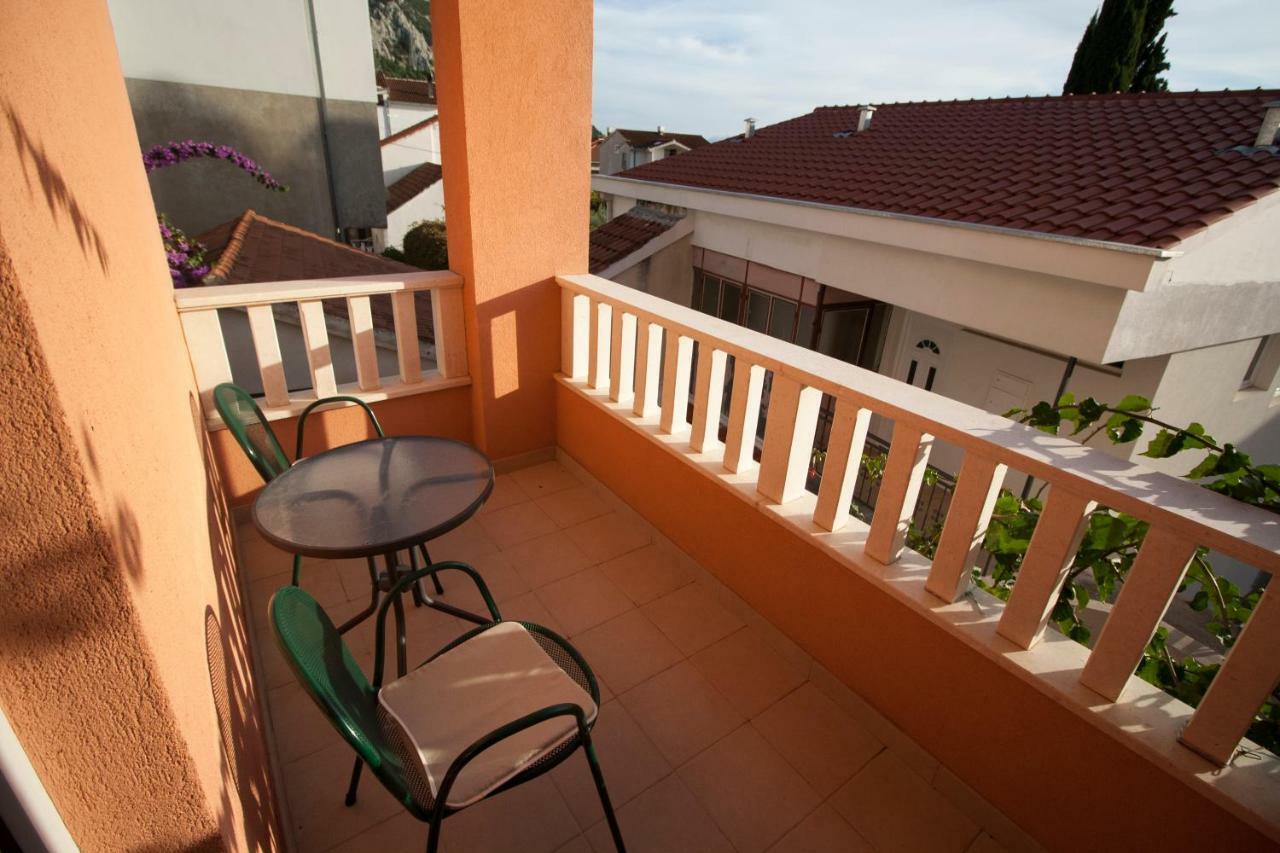 Apartments Knezovic Gradac  Zewnętrze zdjęcie