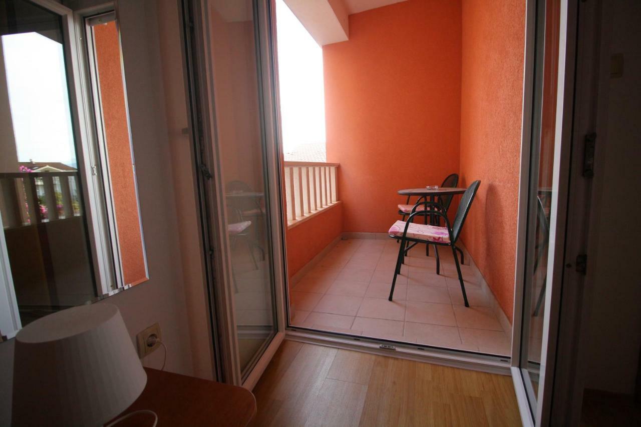 Apartments Knezovic Gradac  Zewnętrze zdjęcie