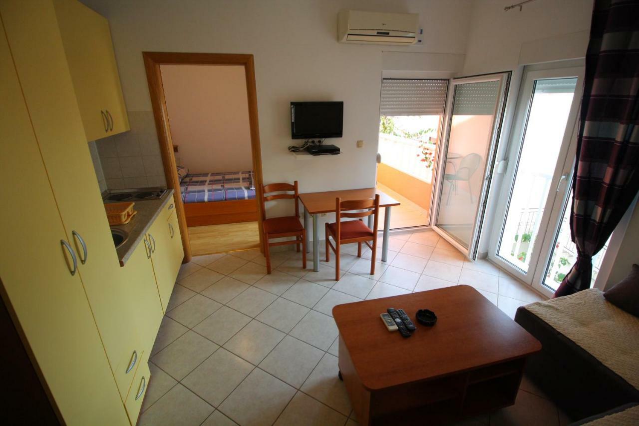 Apartments Knezovic Gradac  Zewnętrze zdjęcie
