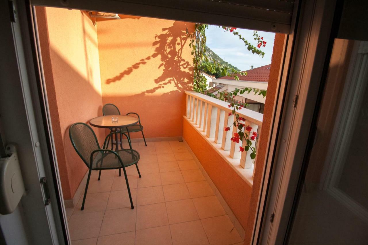 Apartments Knezovic Gradac  Zewnętrze zdjęcie