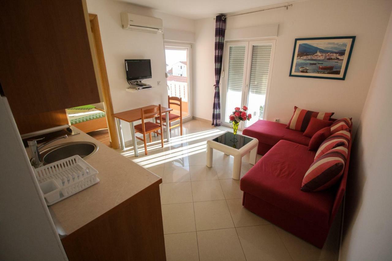 Apartments Knezovic Gradac  Zewnętrze zdjęcie