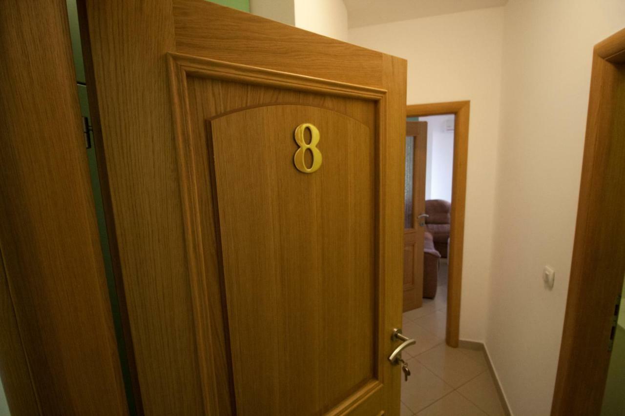 Apartments Knezovic Gradac  Zewnętrze zdjęcie
