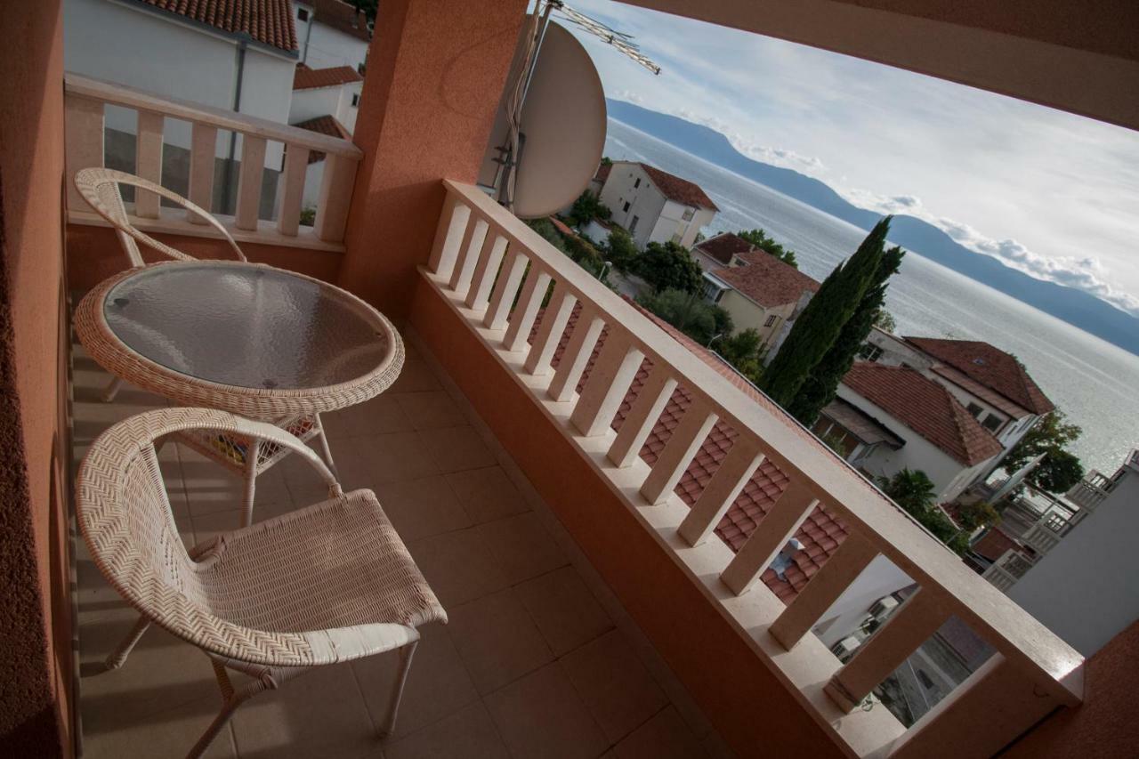 Apartments Knezovic Gradac  Zewnętrze zdjęcie