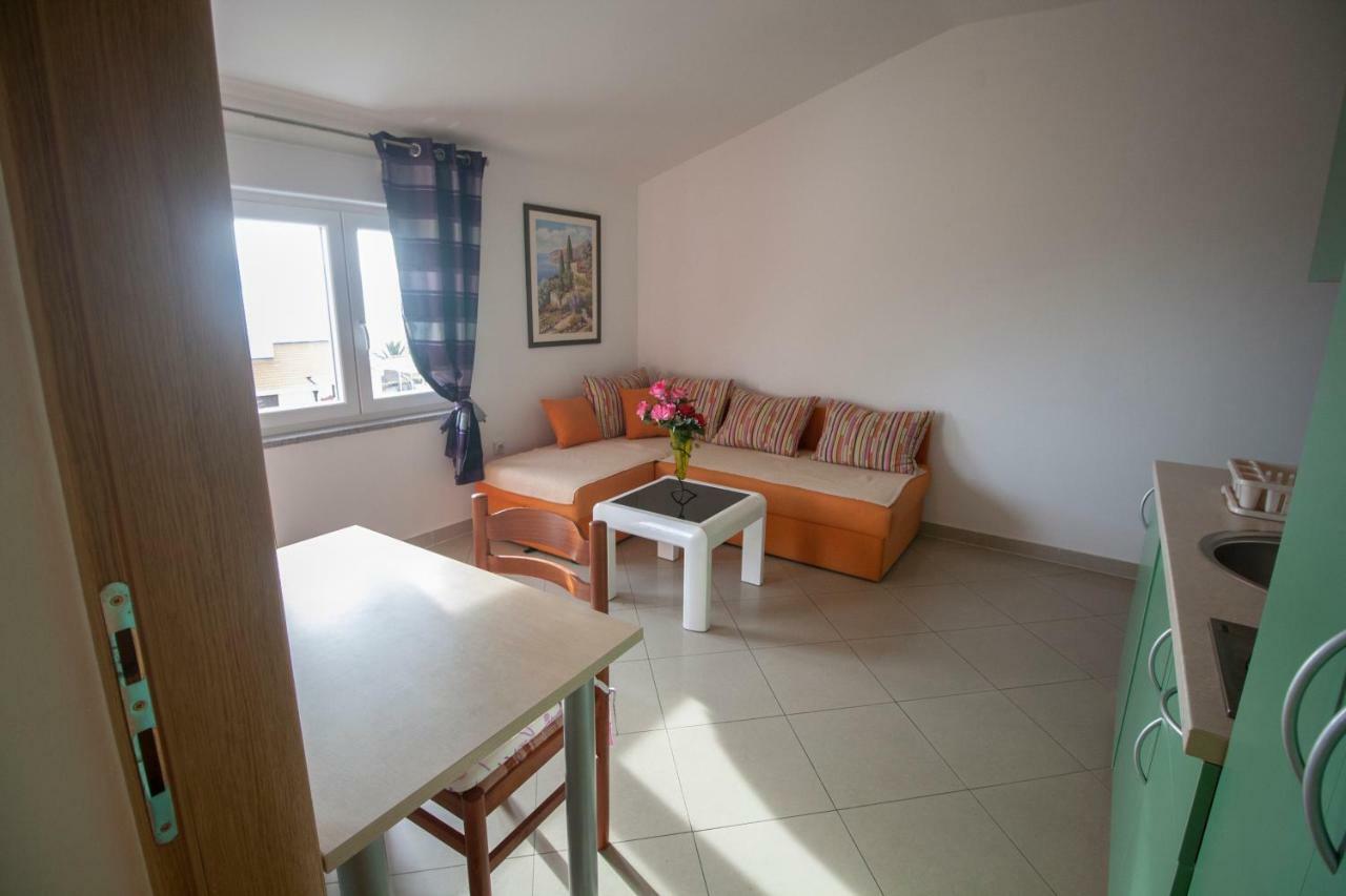 Apartments Knezovic Gradac  Zewnętrze zdjęcie
