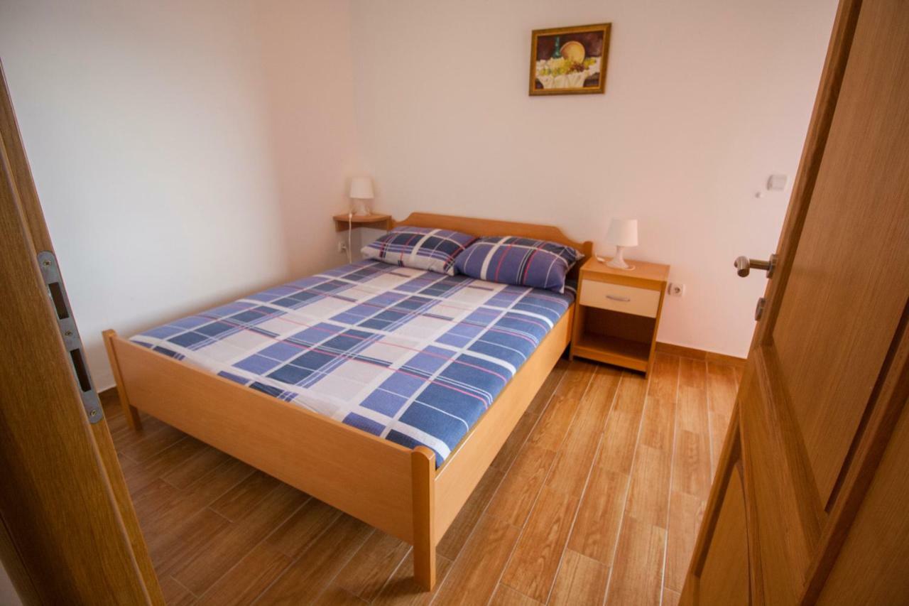 Apartments Knezovic Gradac  Zewnętrze zdjęcie