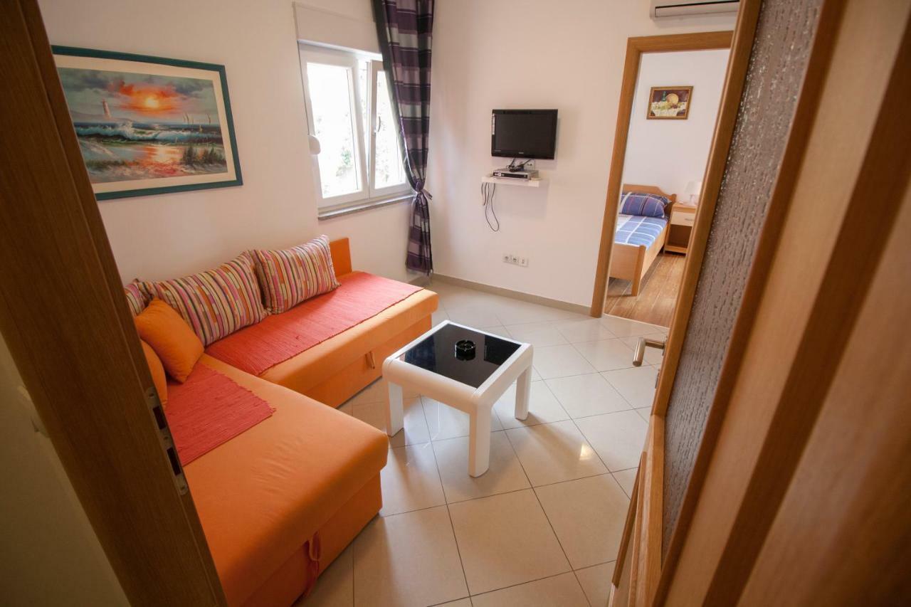 Apartments Knezovic Gradac  Zewnętrze zdjęcie