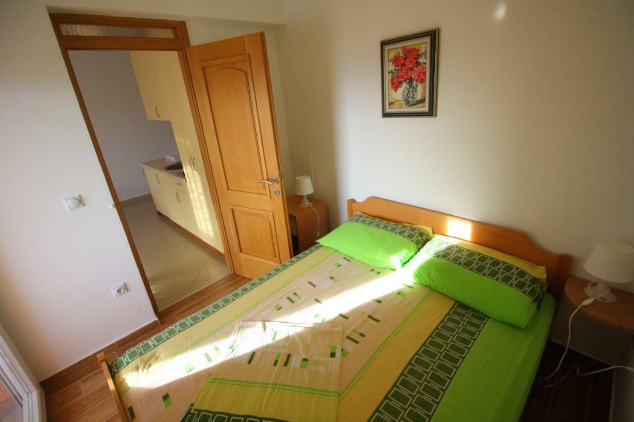 Apartments Knezovic Gradac  Zewnętrze zdjęcie